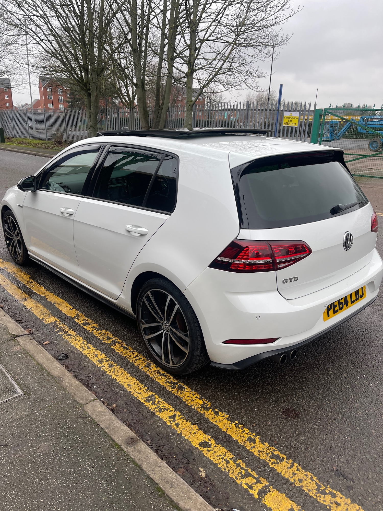 Used Volkswagen Golf 2014 for sale - 77438510: Photo 4