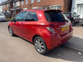 Used Toyota Yaris 2011 for sale - 74984762: Photo