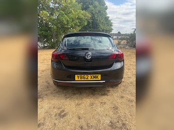 Used Vauxhall Astra 2013 for sale - 79541441: Photo