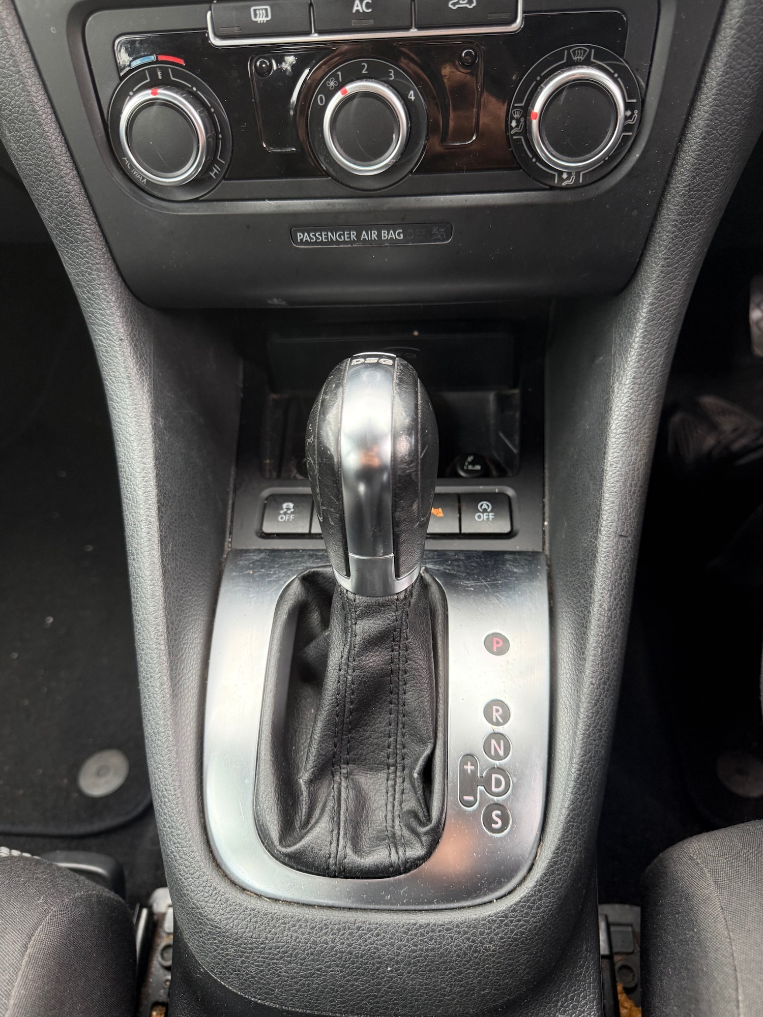 Used Volkswagen Golf 2012 for sale - 77701703: Photo 13