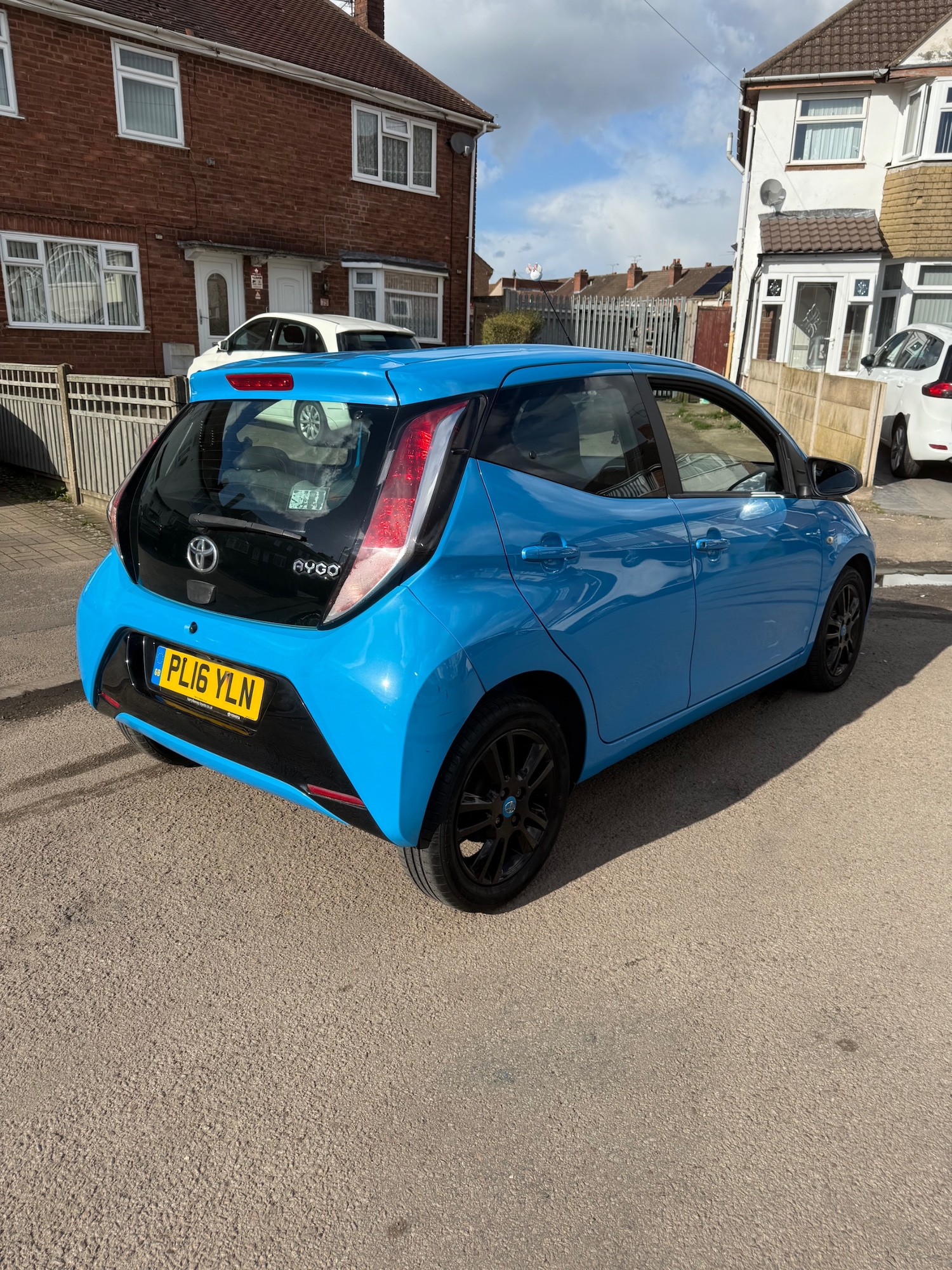 Used Toyota AYGO 2016 for sale - 77889975: Photo 3