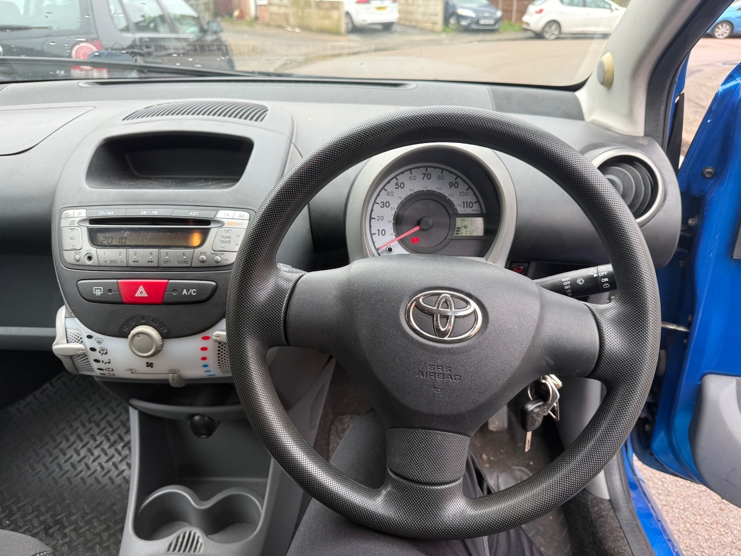 Used Toyota AYGO 2010 for sale - 77482623: Photo 11