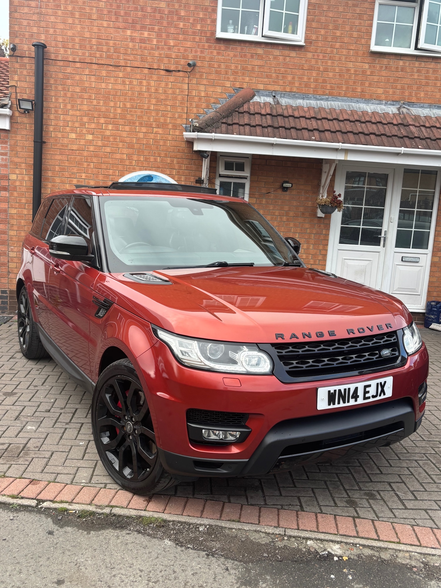 Used Land Rover Range Rover Sport 2014 for sale - 76332393: Photo 2