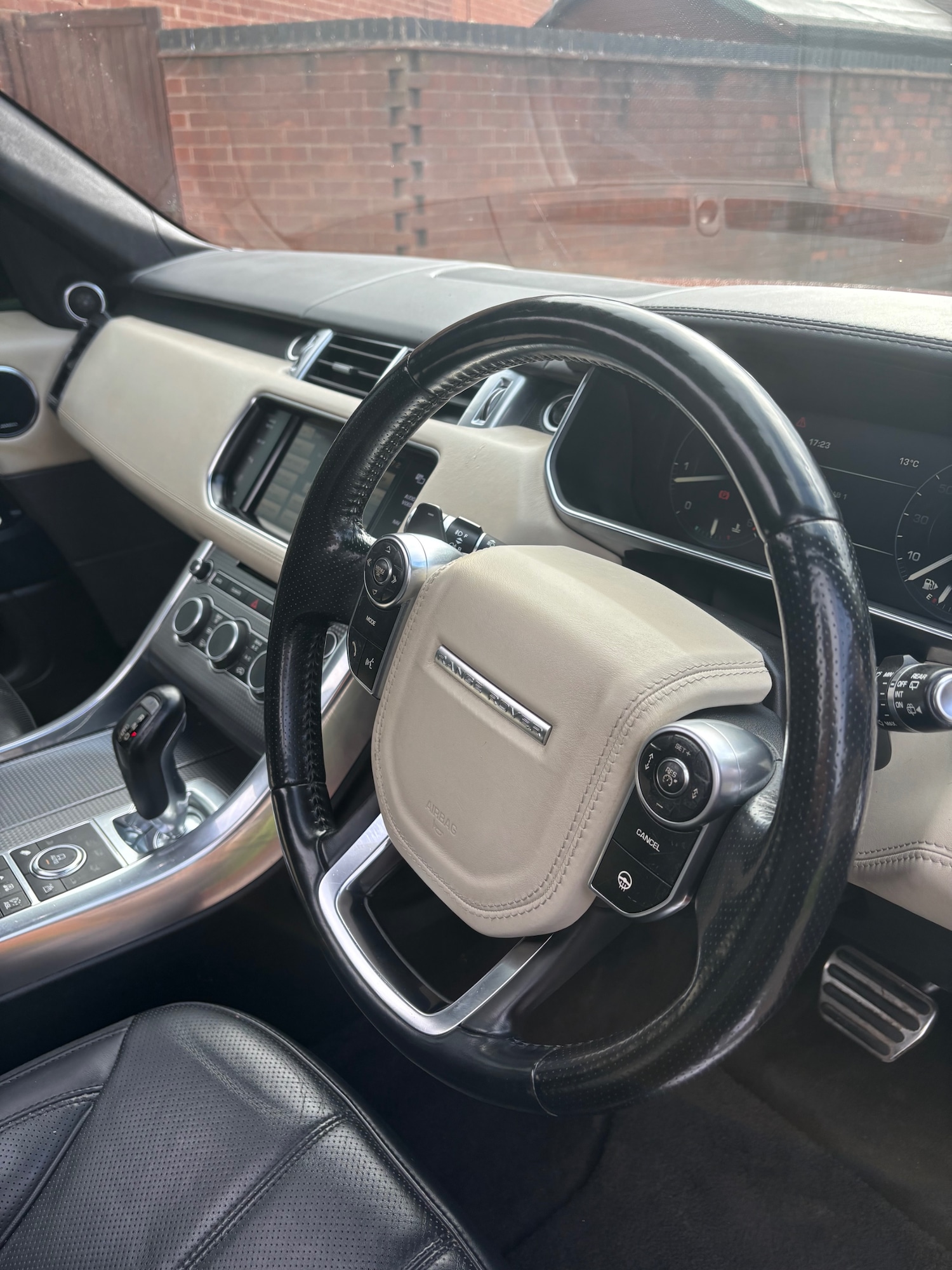 Used Land Rover Range Rover Sport 2014 for sale - 76332393: Photo 22