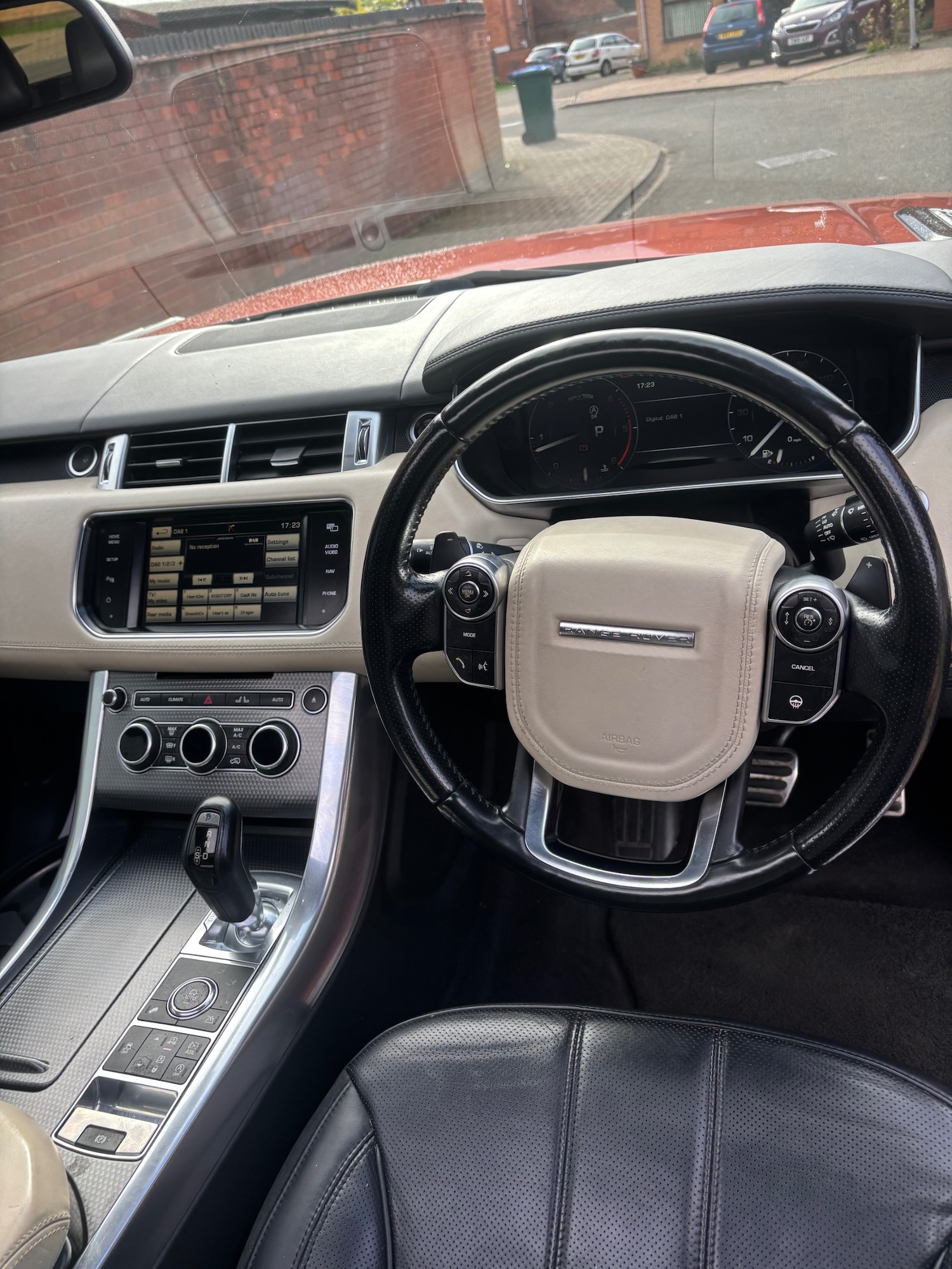 Used Land Rover Range Rover Sport 2014 for sale - 76332393: Photo 23