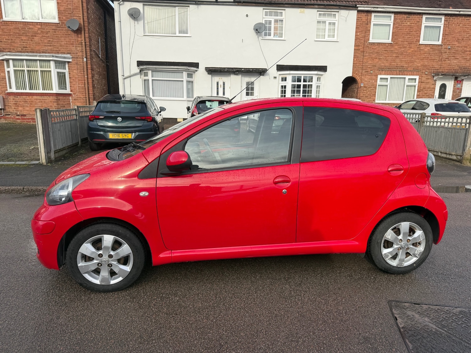 Used Toyota AYGO 2012 for sale - 77629446: Photo 4