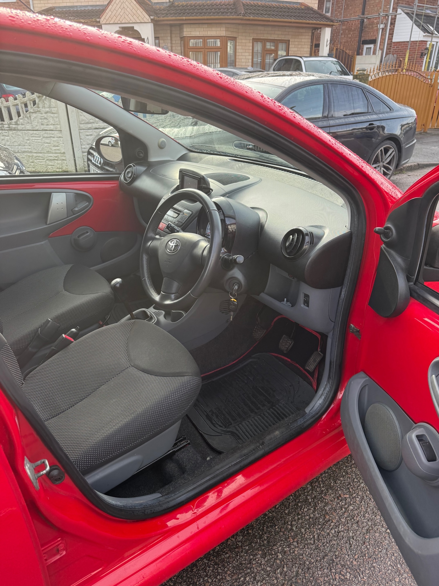 Used Toyota AYGO 2012 for sale - 77629446: Photo 9