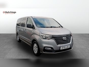 2019 (19) - 2.5CRDi SE Nav 5dr 8 Seats