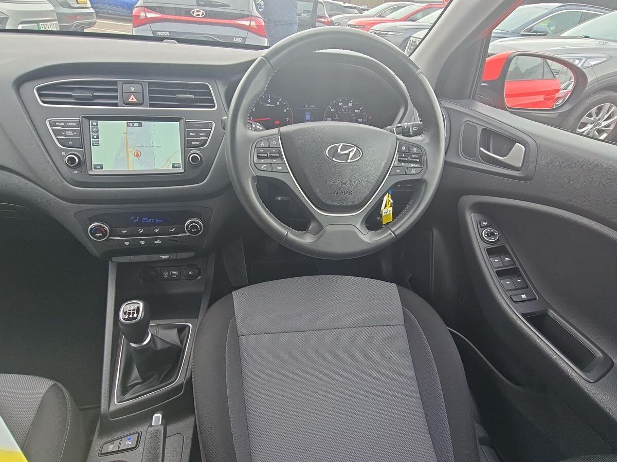 Used Hyundai i20 2018 for sale - 76042534: Photo 12