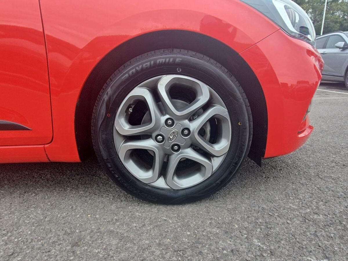 Used Hyundai i20 2018 for sale - 76042534: Photo 9