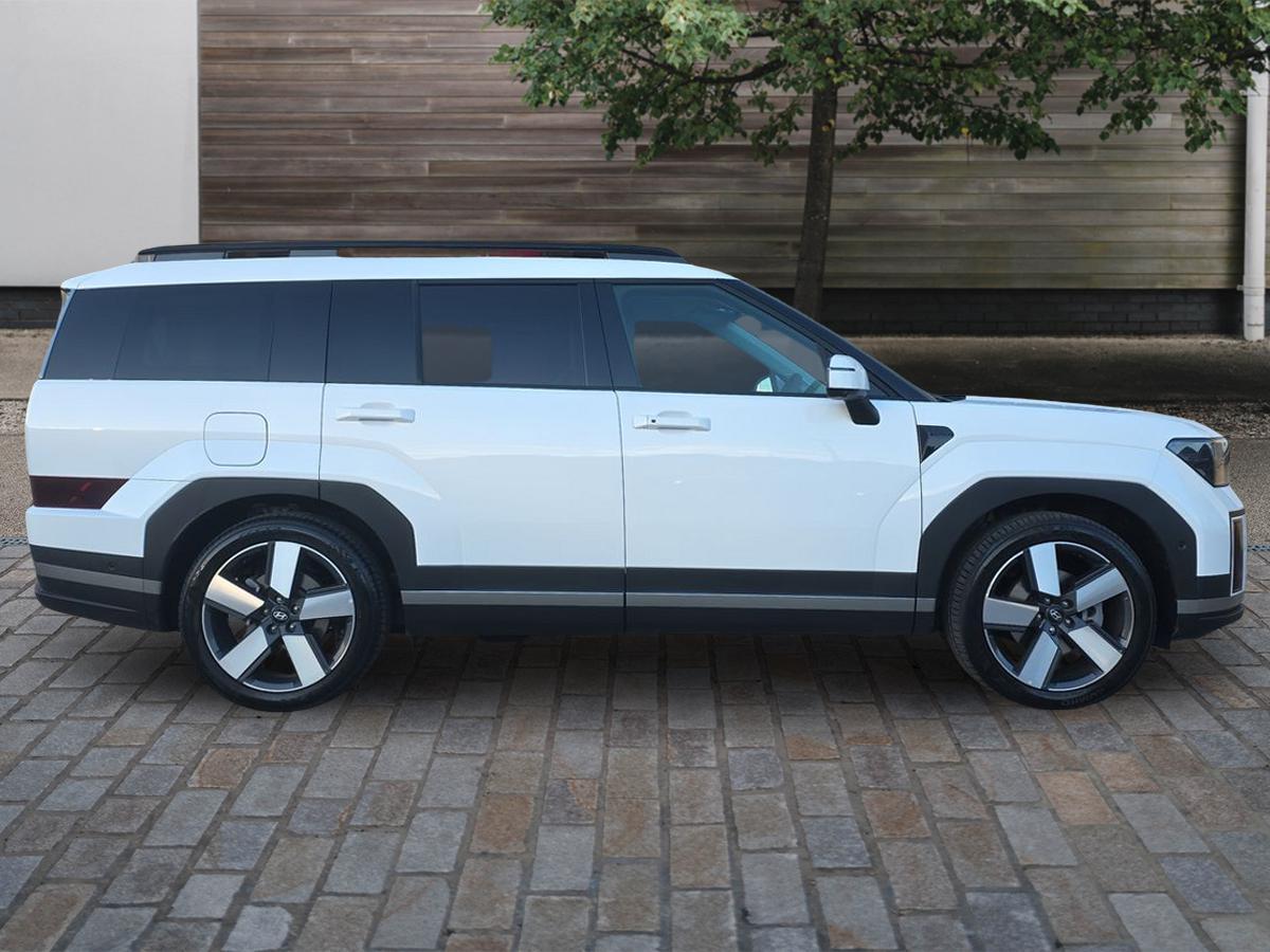 Used Hyundai Santa Fe 2025 for sale - 76832603: Photo 2