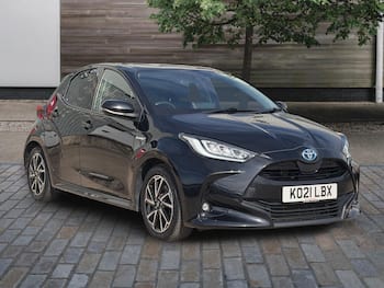 Used Toyota Yaris 2021 for sale - 79609230: Photo