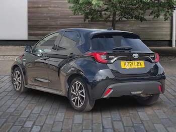 Used Toyota Yaris 2021 for sale - 79609230: Photo