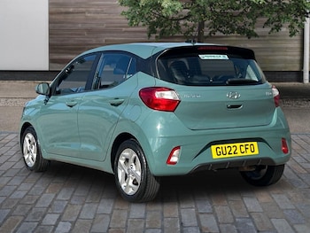 Used Hyundai i10 2022 for sale - 77909101: Photo