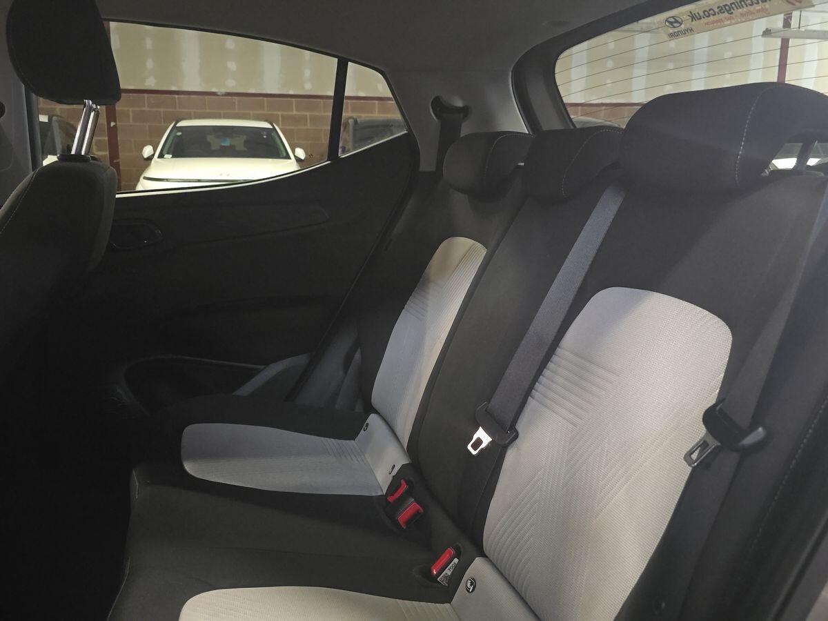 Used Hyundai i10 2020 for sale - 76251125: Photo 15