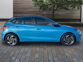 Used Hyundai i20 2023 for sale - 77315319: Photo