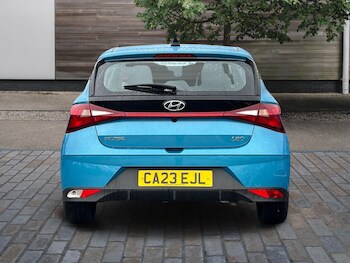 Used Hyundai i20 2023 for sale - 77315319: Photo