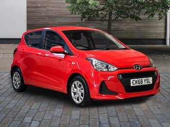 Used Hyundai i10 2018 for sale - 76440885: Photo