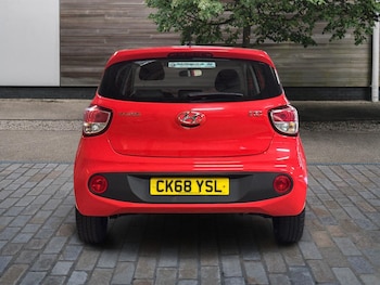 Used Hyundai i10 2018 for sale - 76440885: Photo