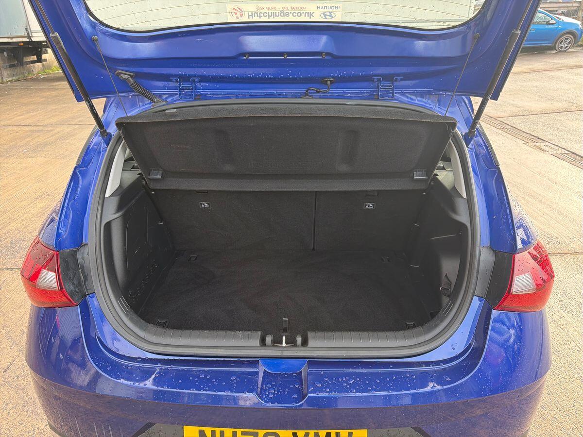 Used Hyundai i20 2022 for sale - 76953401: Photo 20