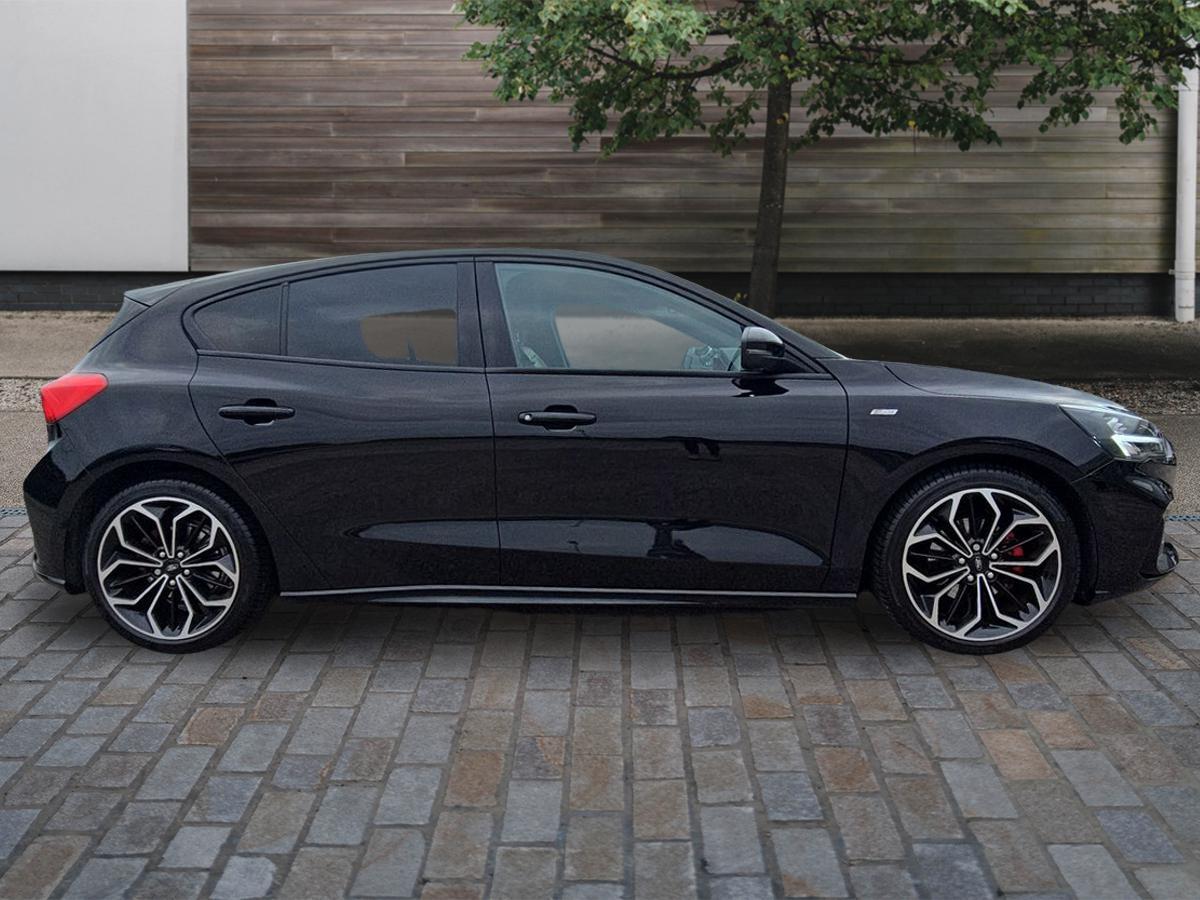 Used Ford Focus 2020 for sale - 76251021: Photo 2