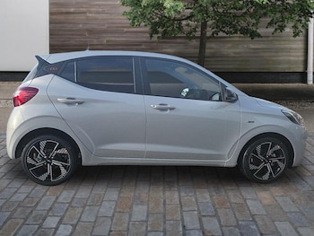 Used Hyundai i10 2025 for sale - 77103630: Photo