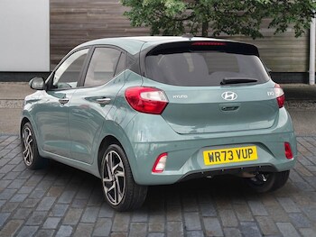 Used Hyundai i10 2023 for sale - 77598965: Photo