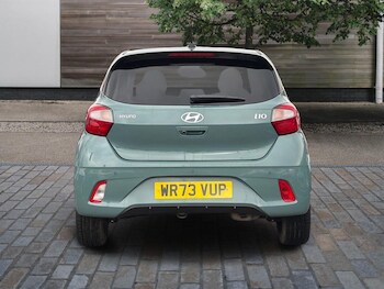 Used Hyundai i10 2023 for sale - 77598965: Photo