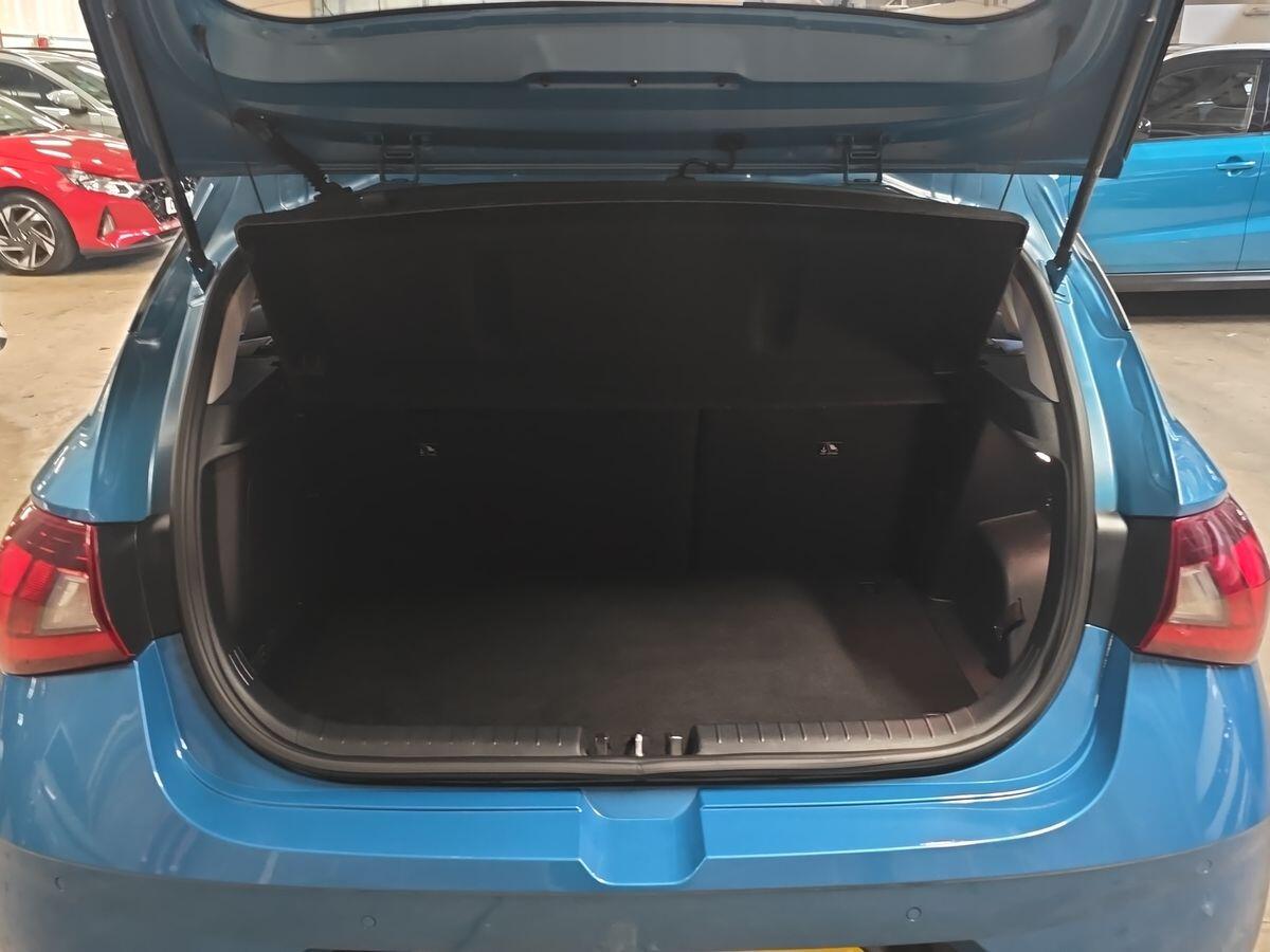 Used Hyundai i20 2021 for sale - 76138300: Photo 20