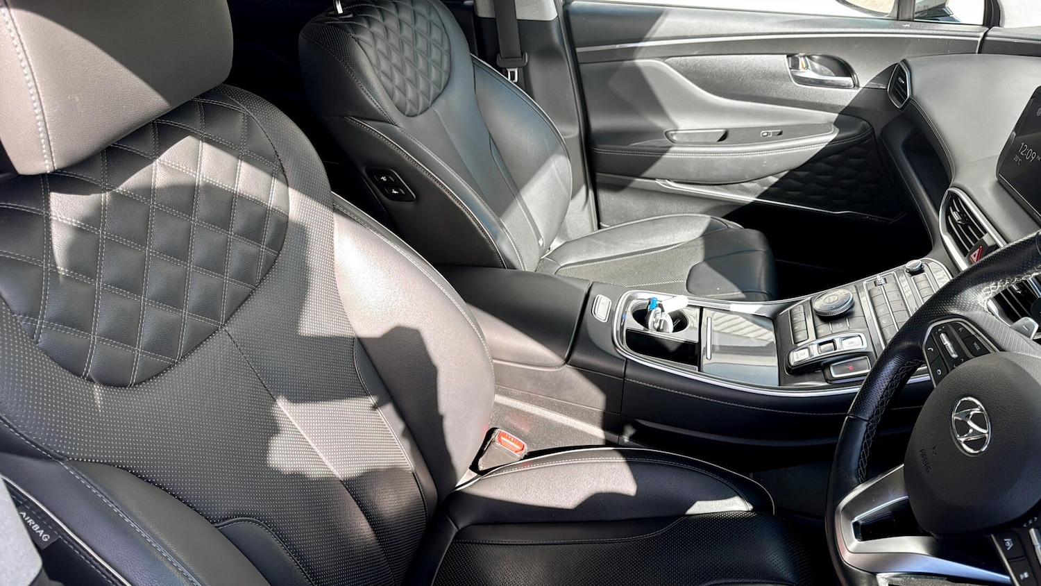 Used Hyundai Santa Fe 2021 for sale - 76158572: Photo 18