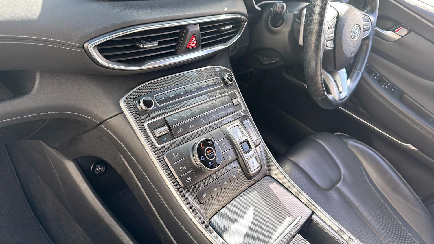 Used Hyundai Santa Fe 2021 for sale - 76158572: Photo 24