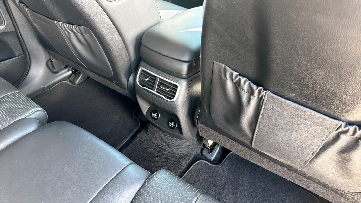 Used Hyundai Santa Fe 2021 for sale - 76158572: Photo 31