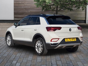 Used Volkswagen T-Roc 2023 for sale - 79464554: Photo