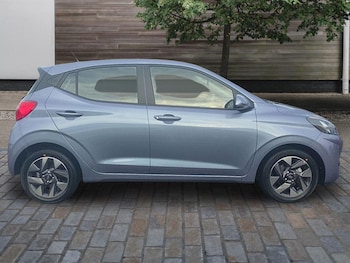 Used Hyundai i10 2025 for sale - 77103684: Photo