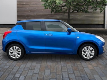 Used Suzuki Swift 2020 for sale - 77253651: Photo