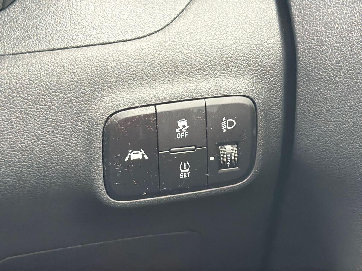 Used Hyundai i10 for sale - 78214570: Photo 36