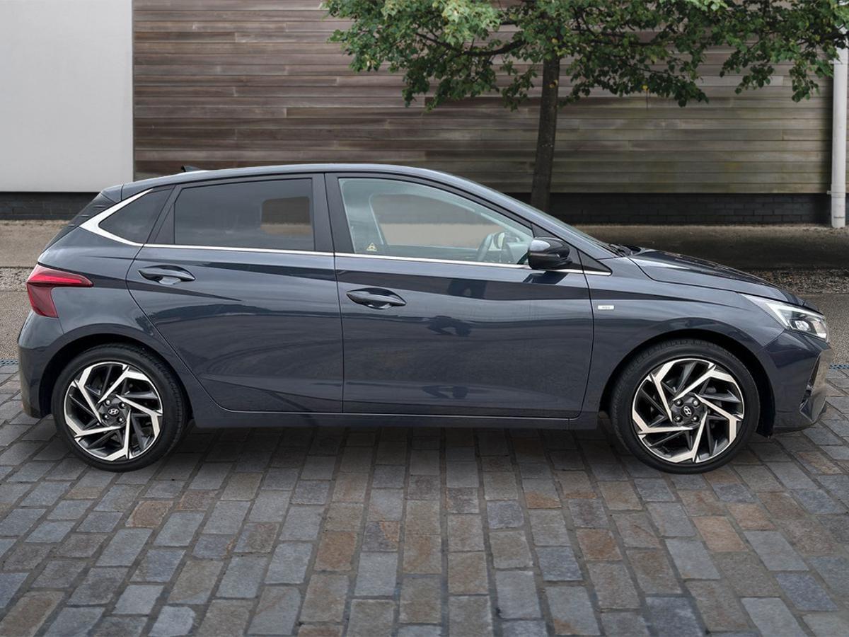 Used Hyundai i20 2023 for sale - 76306403: Photo 2