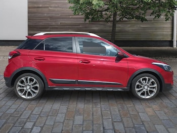 Used Hyundai i20 2017 for sale - 78347702: Photo