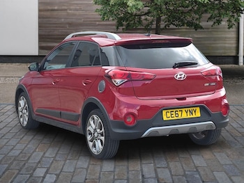 Used Hyundai i20 2017 for sale - 78347702: Photo