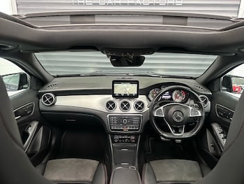 Used Mercedes-Benz GLA 2017 for sale - 79409846: Photo