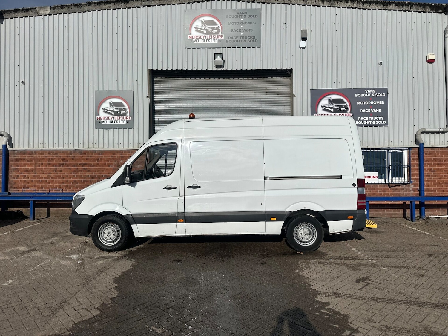 Used Mercedes-Benz Sprinter 2017 for sale - 76352343: Photo 8