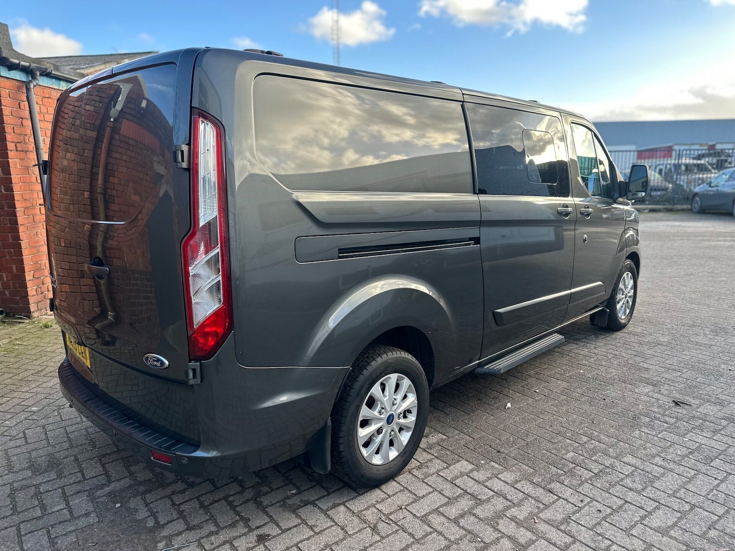 Used Ford Transit Custom 2019 for sale - 76569385: Photo 11