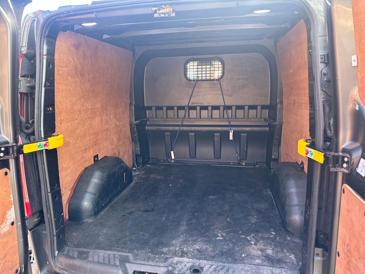 Used Ford Transit Custom 2019 for sale - 76569385: Photo 24