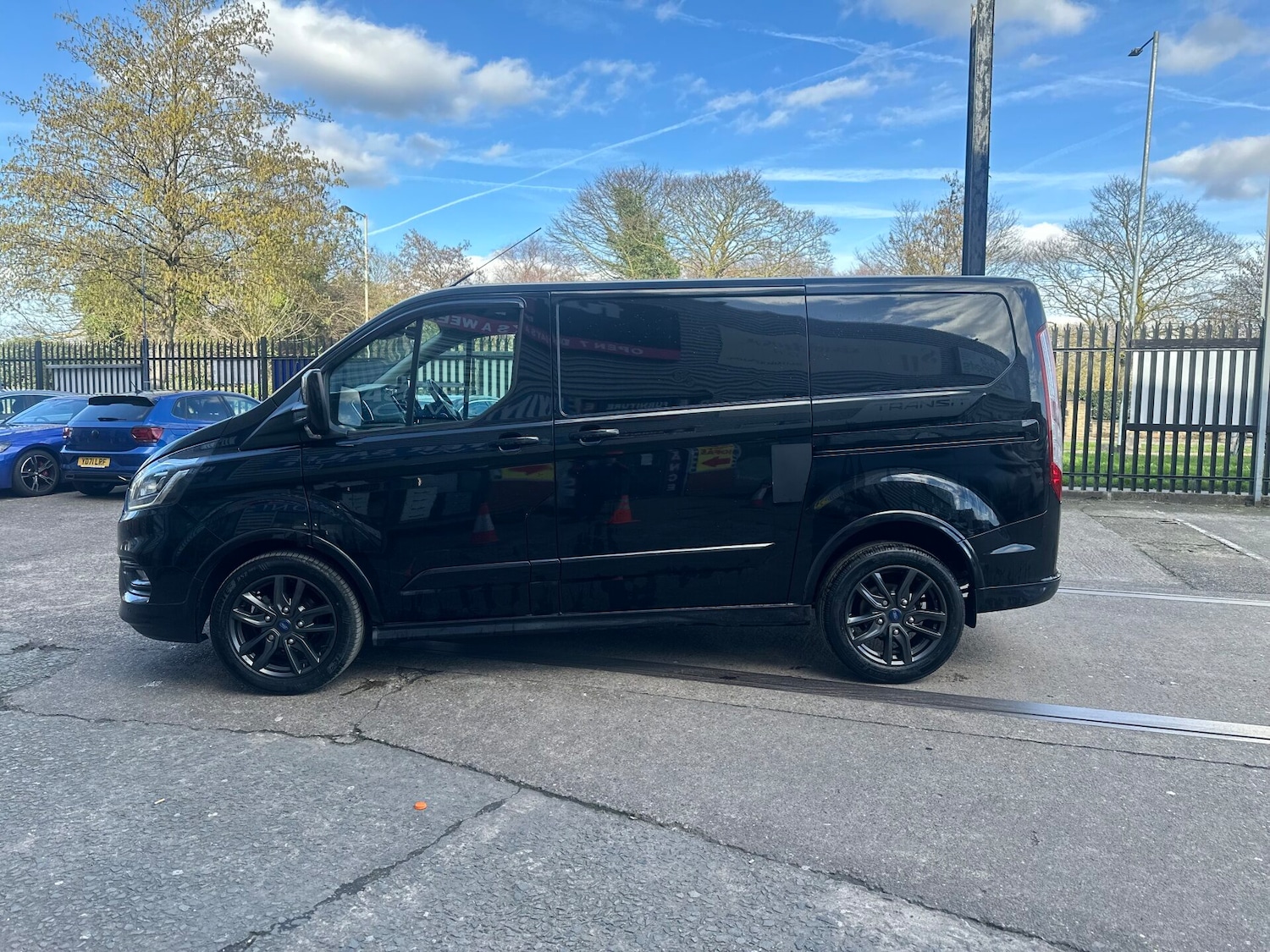 Used Ford Transit Custom 2023 for sale - 77654371: Photo 4