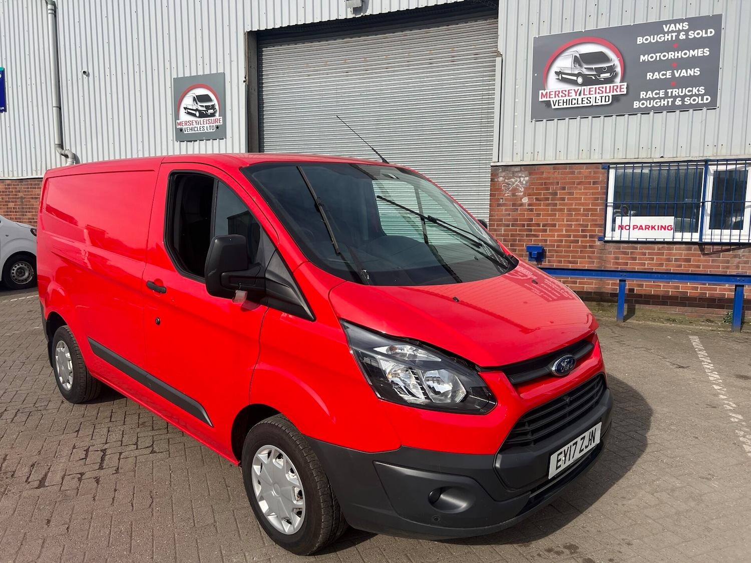 Used Ford Transit Custom 2017 for sale - 77311440: Photo 2