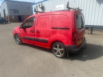 Used Citroen Berlingo undefined for sale - 79500739: Photo