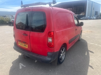 Used Citroen Berlingo undefined for sale - 79500739: Photo