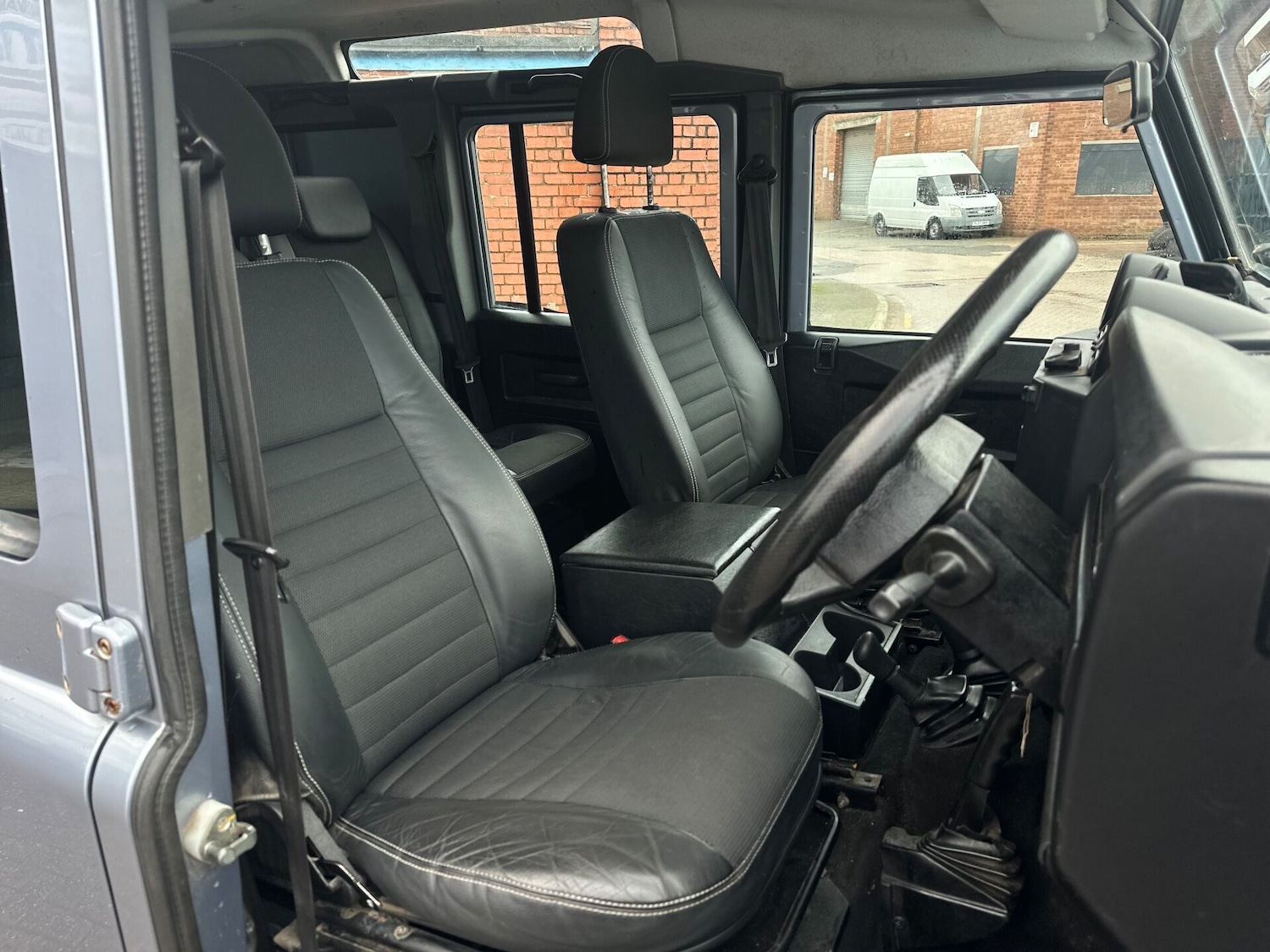 Used Land Rover Defender 2009 for sale - 76969849: Photo 12