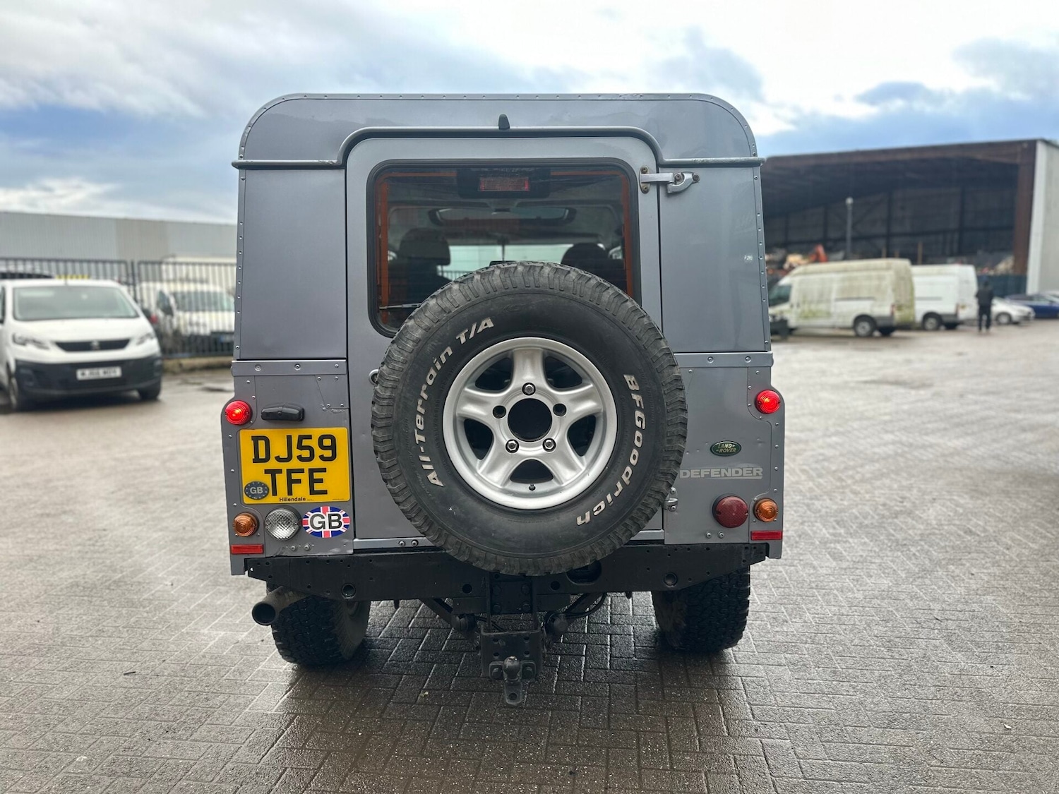 Used Land Rover Defender 2009 for sale - 76969849: Photo 9