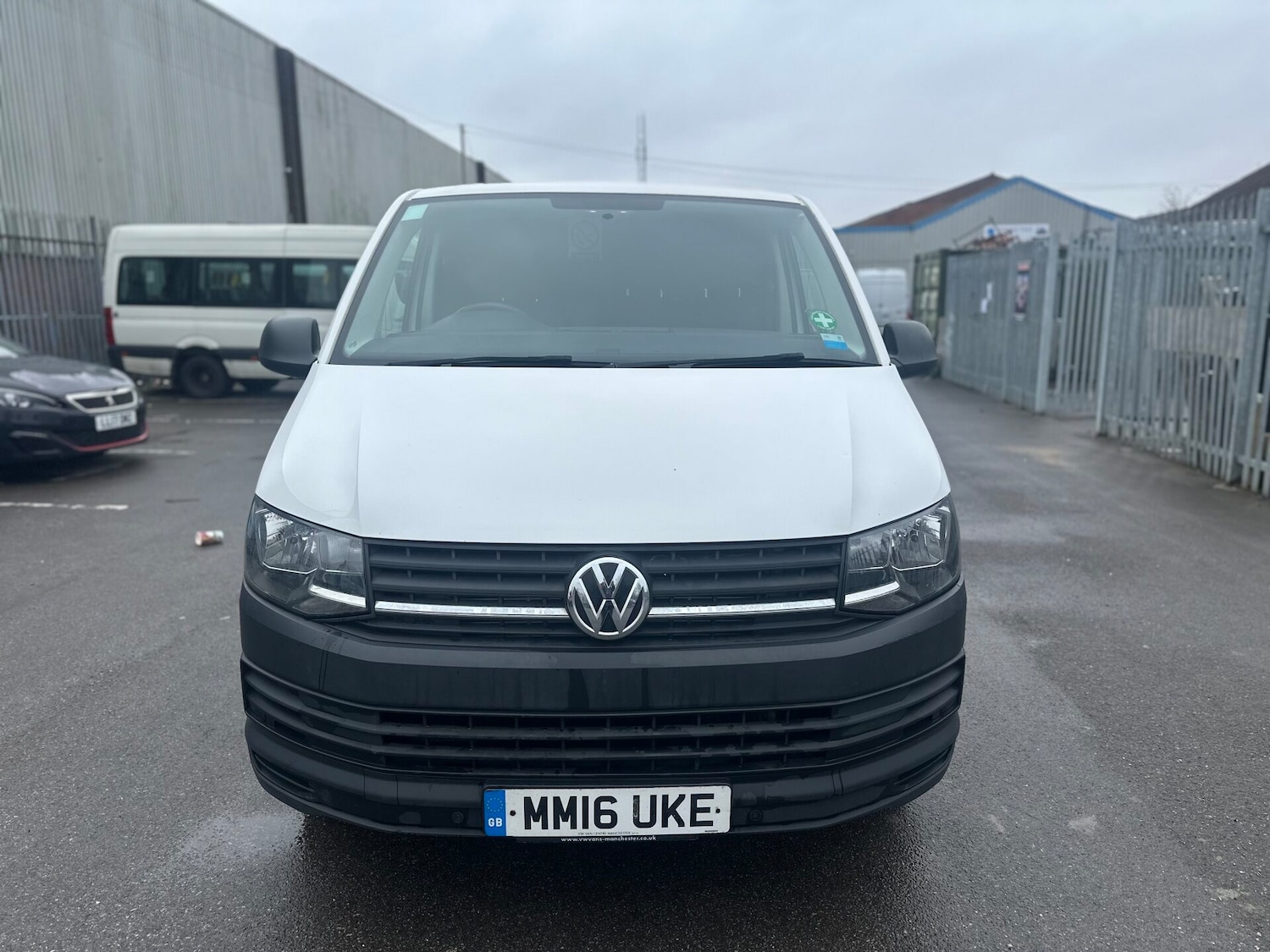 Used Volkswagen Transporter 2016 for sale - 77432755: Photo 2